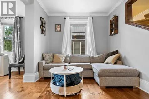 282 Sydenham Street Gananoque ON K7G 1C3