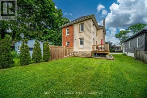 282 Sydenham Street Gananoque ON K7G 1C3