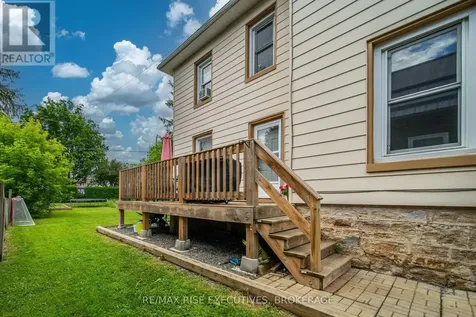 282 Sydenham Street Gananoque ON K7G 1C3