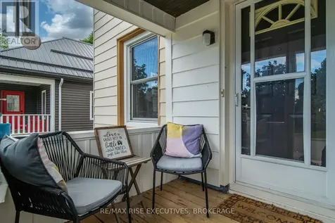 282 Sydenham Street Gananoque ON K7G 1C3