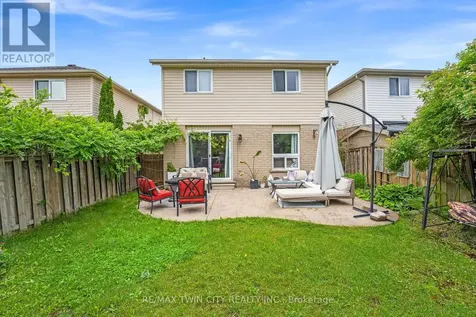 925 Copper Leaf Crescent Kitchener ON N2E 3W1