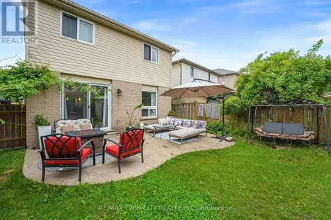 925 Copper Leaf Crescent Kitchener ON N2E 3W1
