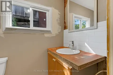 91 Charles Street East Kitchener ON N2G 2P5