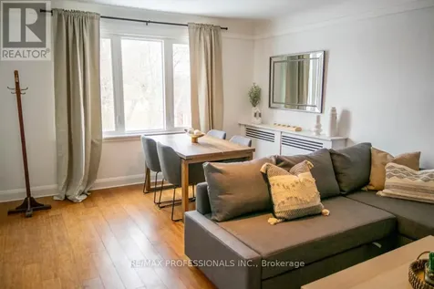 119 Erb Street Waterloo ON N2J 1M1