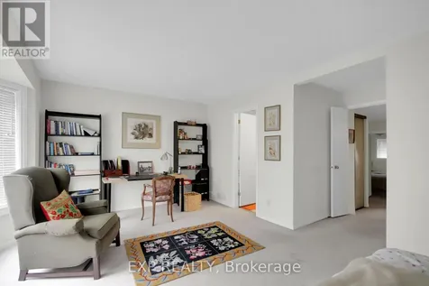 40 Huntview Private Ottawa ON K1V 0M5