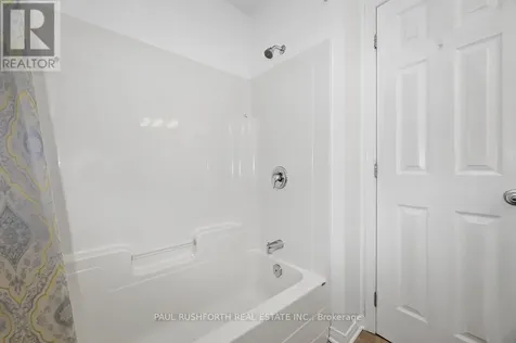 606 Pamplona Private Ottawa ON K2J 5T4