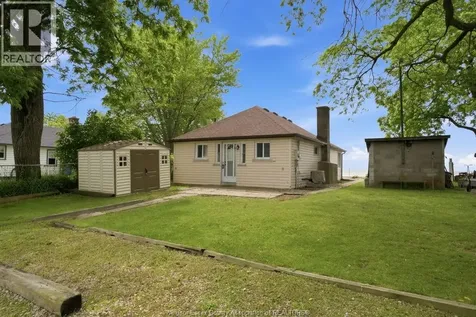 1455-1457 Heritage Road Kingsville ON N9Y 2E6