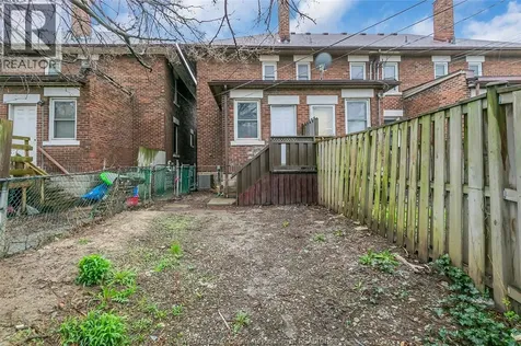 1448 Wyandotte Street West Windsor ON N9B 1H4