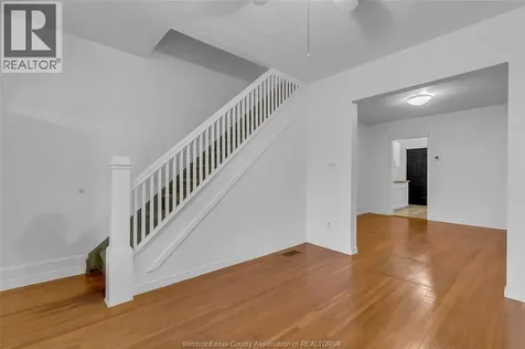1448 Wyandotte Street West Windsor ON N9B 1H4