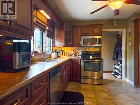 211 Faubert Drive Chatham ON N7M 2Y6