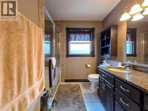211 Faubert Drive Chatham ON N7M 2Y6