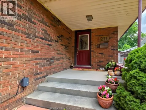 211 Faubert Drive Chatham ON N7M 2Y6