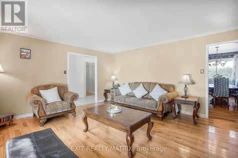 21 Frost Avenue Hawkesbury ON K6A 2T7