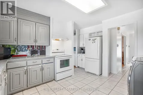 21 Frost Avenue Hawkesbury ON K6A 2T7