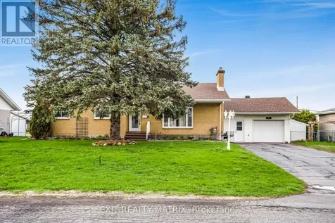21 Frost Avenue Hawkesbury ON K6A 2T7
