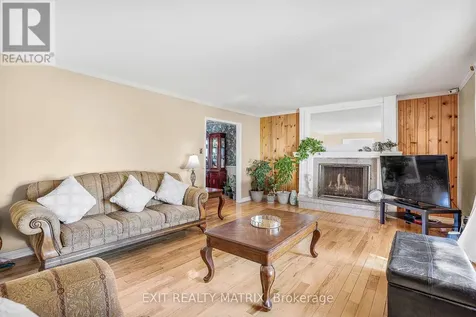 21 Frost Avenue Hawkesbury ON K6A 2T7