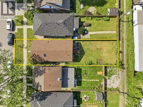 1030 Oak Street Windsor ON N9A 5G4