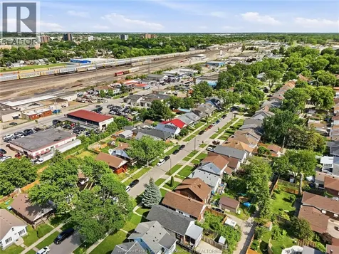 1030 Oak Street Windsor ON N9A 5G4