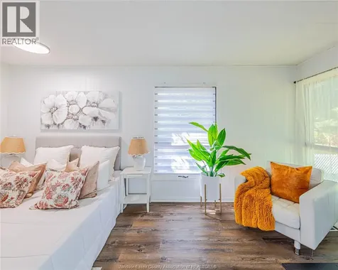 3365 Curry Avenue Windsor ON N9E 2T4