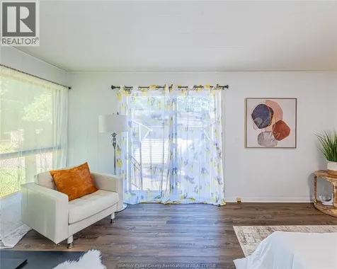 3365 Curry Avenue Windsor ON N9E 2T4