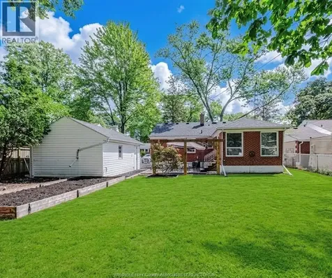 3365 Curry Avenue Windsor ON N9E 2T4