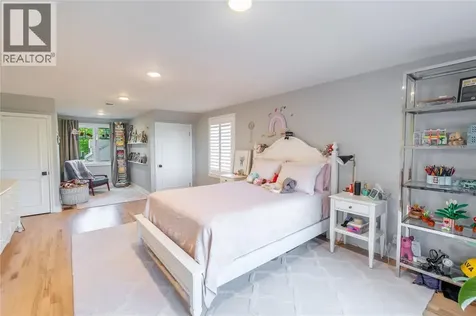 1074 Bruce Street Sarnia ON N7V 3B1