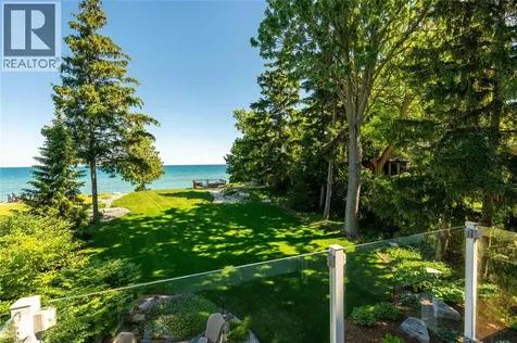 1074 Bruce Street Sarnia ON N7V 3B1
