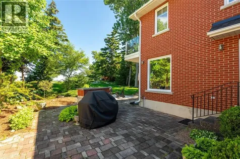 1074 Bruce Street Sarnia ON N7V 3B1