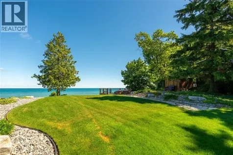1074 Bruce Street Sarnia ON N7V 3B1