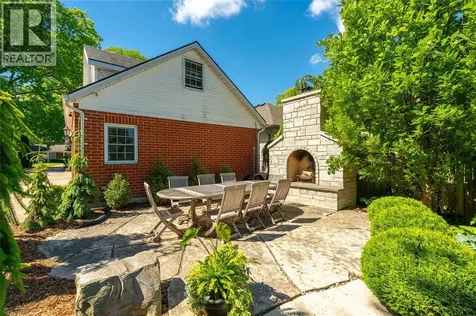 1074 Bruce Street Sarnia ON N7V 3B1