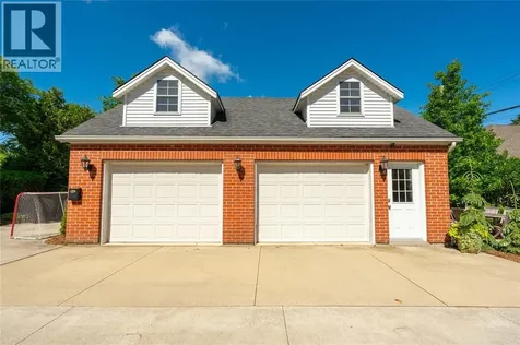 1074 Bruce Street Sarnia ON N7V 3B1