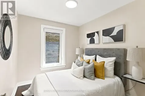 146 Gloucester Grove Toronto (oakwood Village) ON M6C 2B1