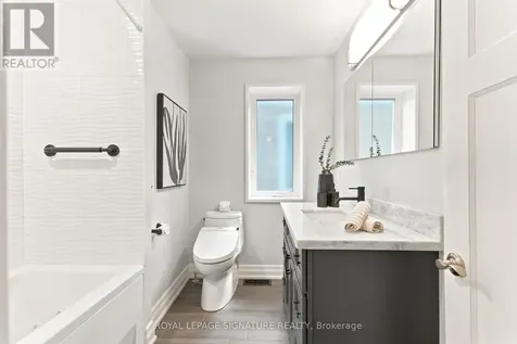 146 Gloucester Grove Toronto (oakwood Village) ON M6C 2B1