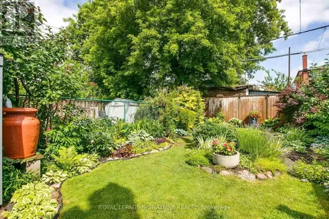 146 Gloucester Grove Toronto (oakwood Village) ON M6C 2B1