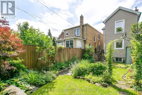 146 Gloucester Grove Toronto (oakwood Village) ON M6C 2B1