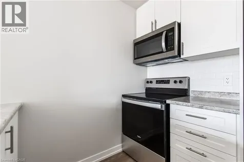 870 Queenston Road Stoney Creek ON L8G 0B9
