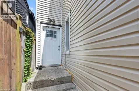 235 Hamilton Road London ON N5Z 1P9