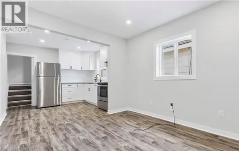 235 Hamilton Road London ON N5Z 1P9