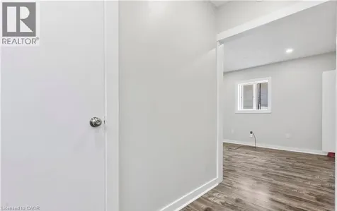 235 Hamilton Road London ON N5Z 1P9