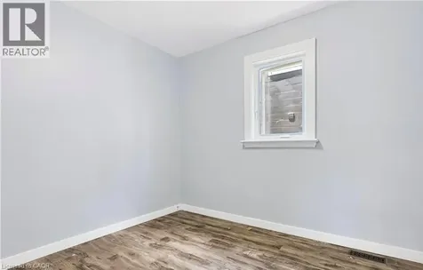 235 Hamilton Road London ON N5Z 1P9