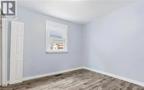 235 Hamilton Road London ON N5Z 1P9
