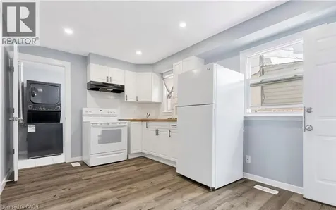 235 Hamilton Road London ON N5Z 1P9