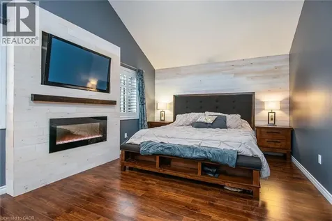 105 Captain Mccallum Drive New Hamburg ON N3A 0B5
