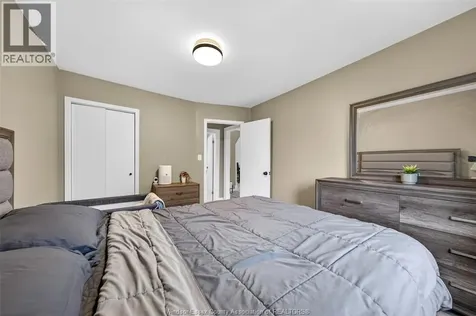 345 Frank Avenue Windsor ON N8S 3N9