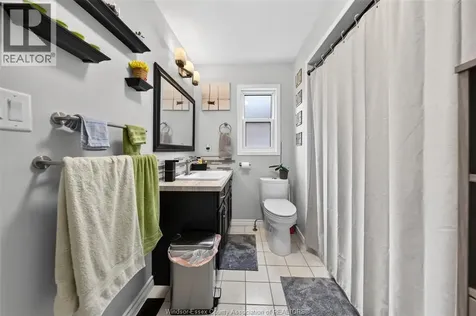 345 Frank Avenue Windsor ON N8S 3N9
