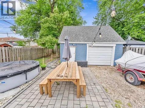 345 Frank Avenue Windsor ON N8S 3N9