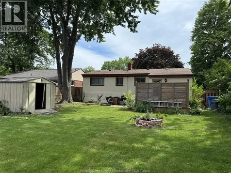1275 Belleperche Place Windsor ON N8S 3C4