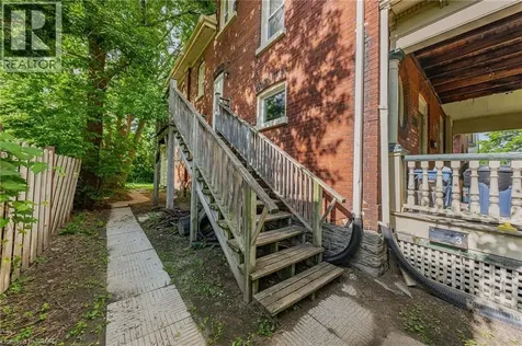 126 Chatham Street Brantford ON N3S 4G4