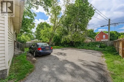 126 Chatham Street Brantford ON N3S 4G4