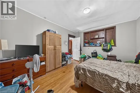 126 Chatham Street Brantford ON N3S 4G4